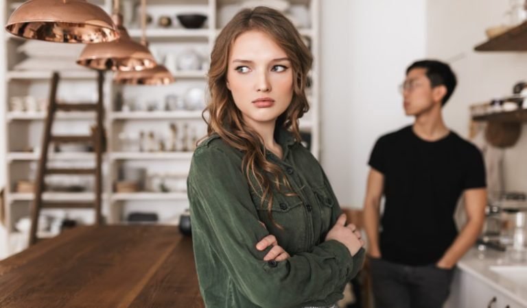 28 Sneaky (But Not-So-Nice) Ways to Get Someone to Break Up with You When You Can’t Pull the Plug Yourself