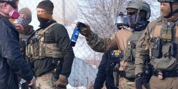 ICE Minneapolis Judge Ruling: Federal Restrictions on Arrests of Peaceful Protesters News
