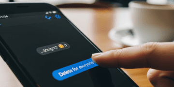 Accidentally Sent a Sexy Text to the Wrong Person? Quick Recovery Tips & Strategies Dating Tips