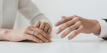 Married and Flirting: Risks, Red Flags & Expert Tips to Protect Your Marriage Dating Tips