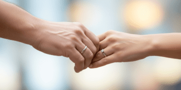 What Is Quoiromantic? Meaning, Signs & Relationship Guide Dating Tips